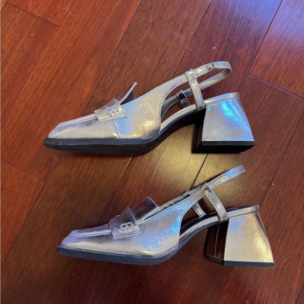 Gianni Bini Metallic Silver Slingback Block Heel Mules